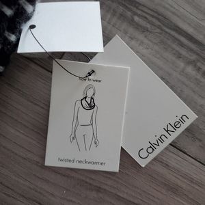 Calvin Klein Twisted neckwarmer